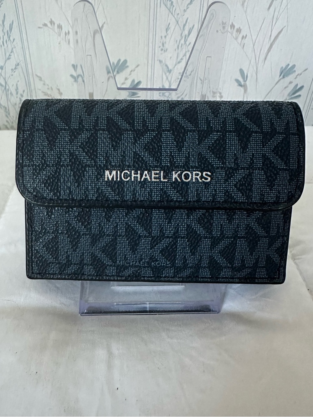 Michael Kors Navy Signature Wallet